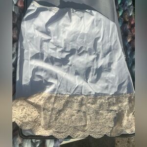 Vintage Caresse Baby Blue Nylon Slip w Ecru Lace Size Small